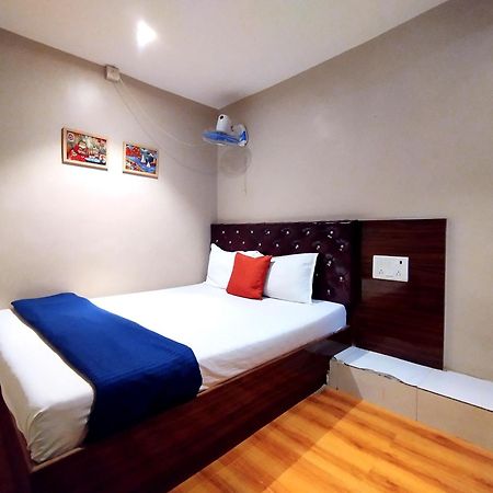 Hotel Aspen Mumbai  Buitenkant foto